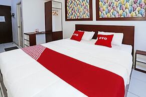 OYO 92317 Apartment Riverview By Alima View