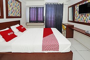 OYO 92317 Apartment Riverview By Alima View