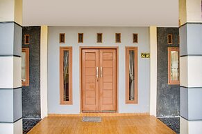 OYO Life 3005 Kost Rumaisha Syariah