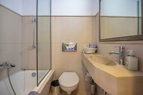 VIVIAN Art Apartments