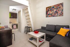 VIVIAN Art Apartments