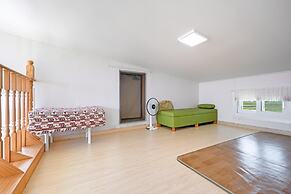 Jeju Gosanirang Pension