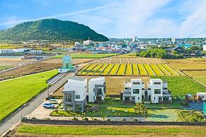 Jeju Gosanirang Pension