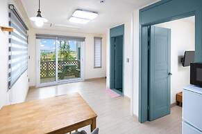 Jeju Gosanirang Pension