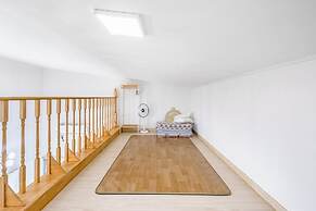 Jeju Gosanirang Pension