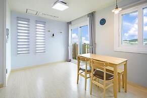 Jeju Gosanirang Pension