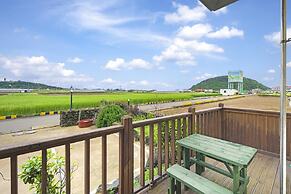 Jeju Gosanirang Pension