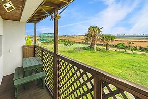 Jeju Gosanirang Pension