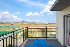 Jeju Gosanirang Pension