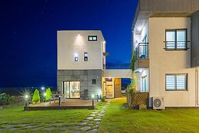 Jeju Gosanirang Pension