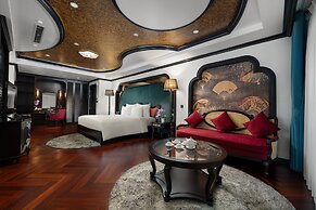 Catherine Cruises