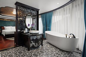Catherine Cruises
