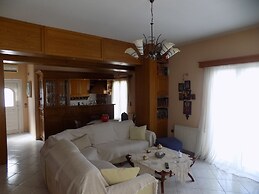 Beautiful Modern apt in Skiathos