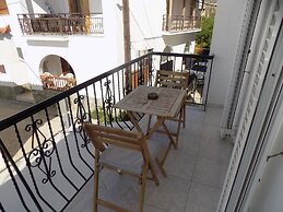 Beautiful Modern apt in Skiathos