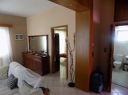 Beautiful Modern apt in Skiathos