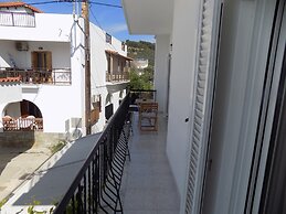 Beautiful Modern apt in Skiathos