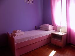 Beautiful Modern apt in Skiathos