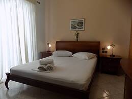 Beautiful Modern apt in Skiathos