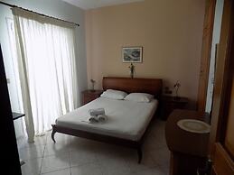 Beautiful Modern apt in Skiathos