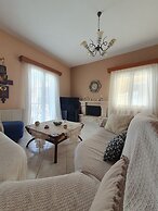 Beautiful Modern apt in Skiathos