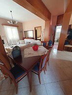 Beautiful Modern apt in Skiathos