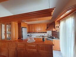 Beautiful Modern apt in Skiathos