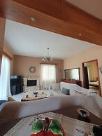 Beautiful Modern apt in Skiathos