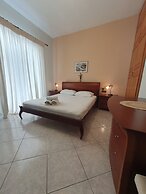 Beautiful Modern apt in Skiathos