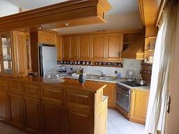 Beautiful Modern apt in Skiathos