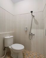 OYO 90045 Annafi Apartel