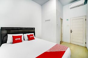 OYO 90994 Ada Guest House