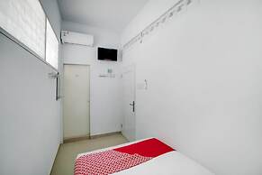 OYO 90994 Ada Guest House