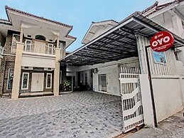 OYO 3741 Mutiara Syariah 1