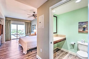 Studio w/ Pool Access - Walk to Miramar Beach!