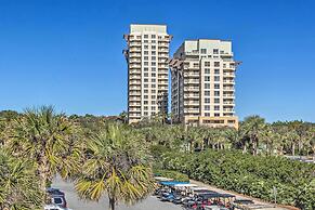 Studio w/ Pool Access - Walk to Miramar Beach!