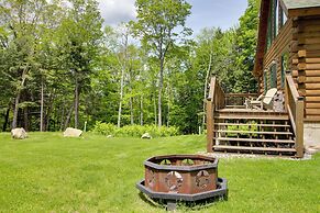 Londonderry Chalet w/ Deck, Fire Pit & Views!