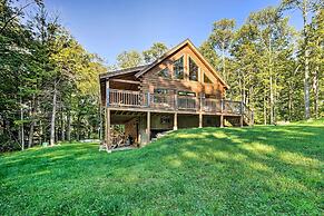 Londonderry Chalet w/ Deck, Fire Pit & Views!