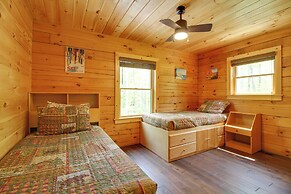 Londonderry Chalet w/ Deck, Fire Pit & Views!