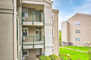 Branson Retreat w/ Balcony & 18-hole Golf Course!