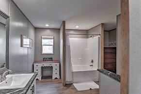 'bayside' Louisiana Vacation Rental w/ Dock!