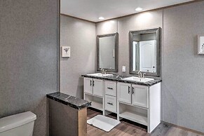 'bayside' Louisiana Vacation Rental w/ Dock!