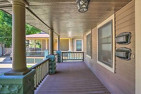 3 Mi to Dtwn: Walkable Apt in Cleveland!