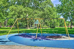 3 Mi to Dtwn: Walkable Apt in Cleveland!