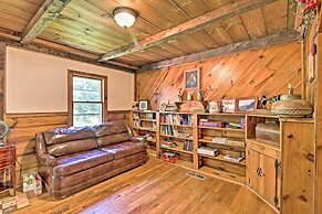 Rustic Bradford Cottage - 14 Miles to Sunapee Mtn!