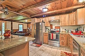 Rustic Bradford Cottage - 14 Miles to Sunapee Mtn!