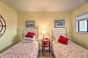 Emerald Isle Condo w/ Direct Access to Ocean!