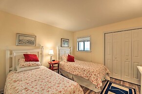 Emerald Isle Condo w/ Direct Access to Ocean!