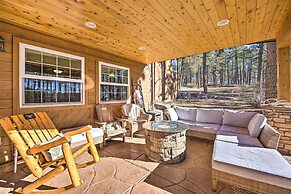 CO Springs Apartment in the Pines w/ Treehouse!