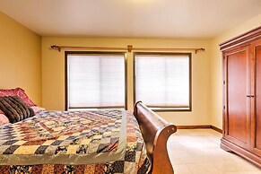 Pet-friendly Truckee Home w/ Panoramic Lake Views!