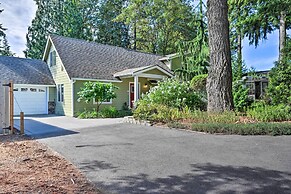 Family-friendly Kirkland Home ~ 1 Mi to Downtown